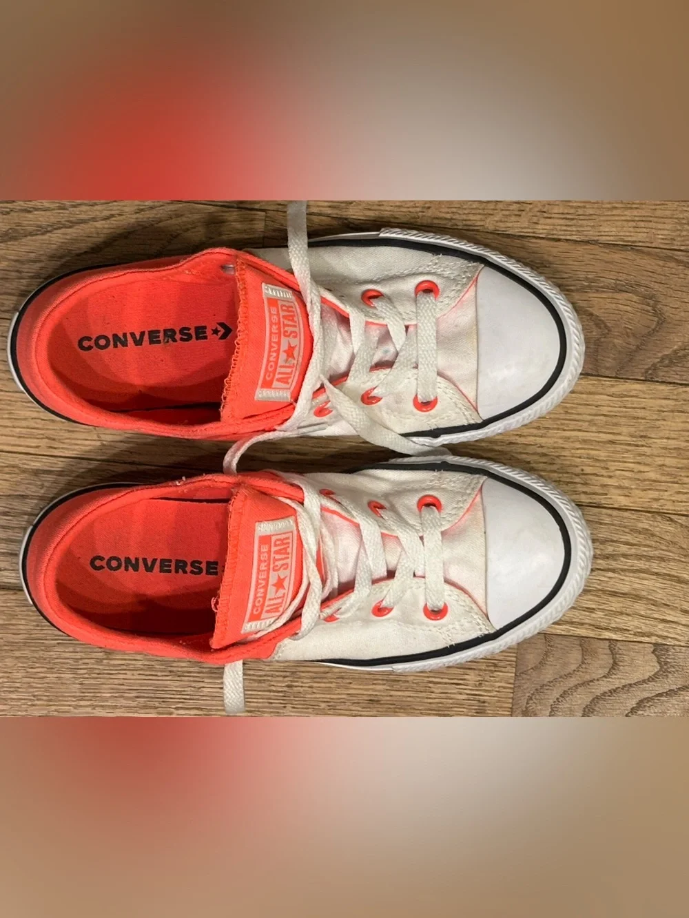 Converse Youth White and Coral/Neon Pink All Star Low Top Sneakers Size 3.5-4